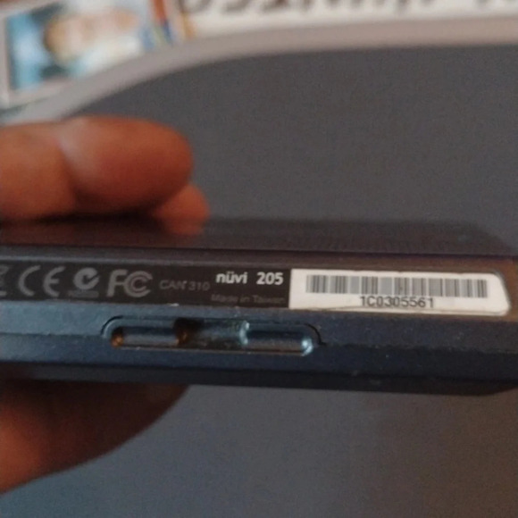 Garmin Nuvi - Picture 3 of 3